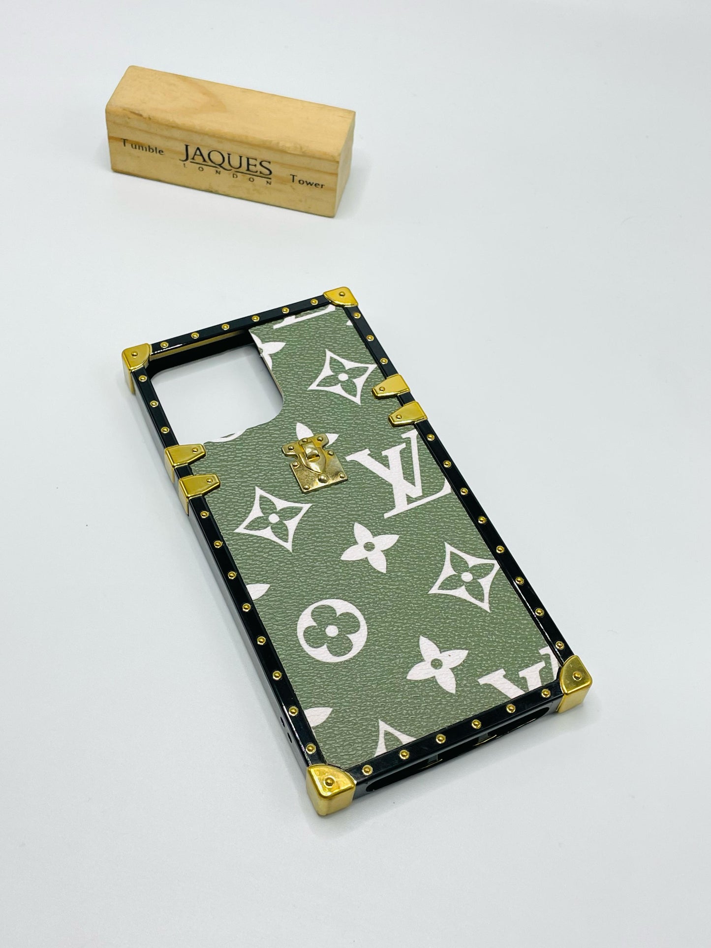 Iphone 13 pro max LV Premium Case